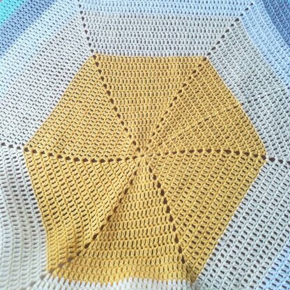 hexagon baby blanket