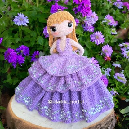 Taylor amigurumi doll two outfits