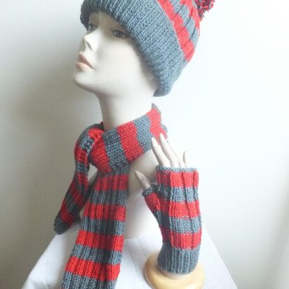 Classic Bobble Hat, Scarf and Fingerless Mittens