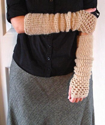 Warm My Arms Slouch - Fingerless Mitt