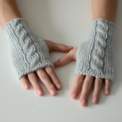Avalon Cabled Wrist Warmers