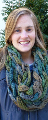 Arm Knit Cowls in Berroco Link - Downloadable PDF