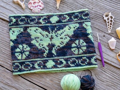 Luna Moth Crochet Cowl