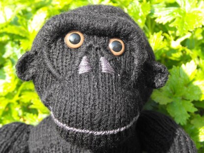 MALCOLM MONKEY TOY KNITTING PATTERN