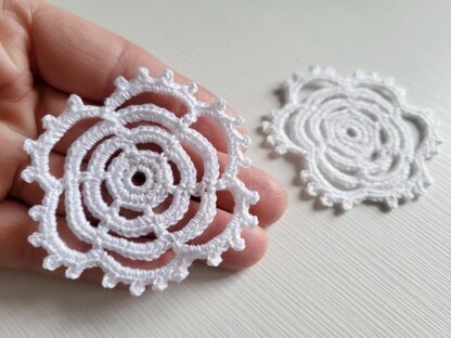Crochet Netting flower with picots pattern