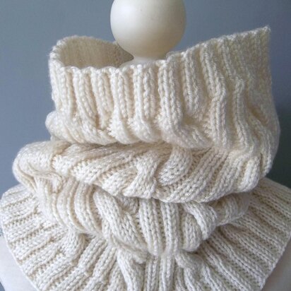 Aran Cable Cowl