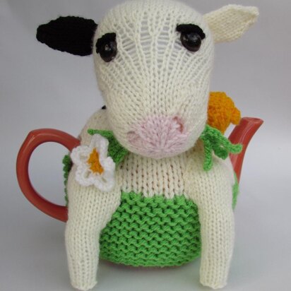 Friesian Cow Tea Cosy Knitting Pattern