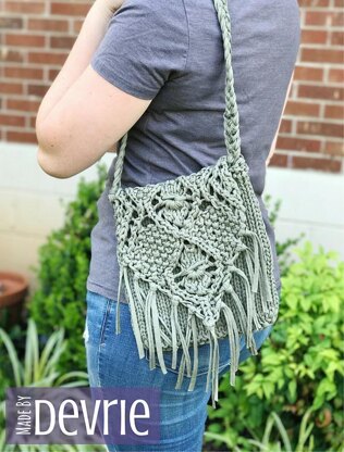 Daisy Fringe Purse