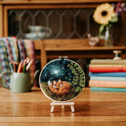 The Crafty Kit Company Ltd Sleepy Fox in a Hoop Needle Felting Kit - 15cm