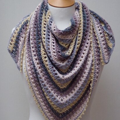 Thousand Kisses Shawl