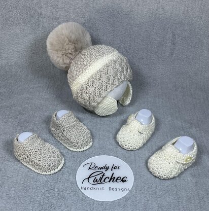 Brynn Cardigan Set in DK