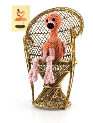 Flamingo Louie Spielzeug aus Hoooked Eco Barbante