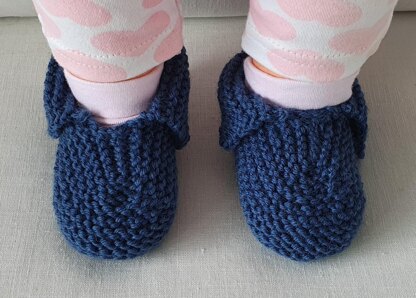 Cynthia - 8ply baby shoes or slippers