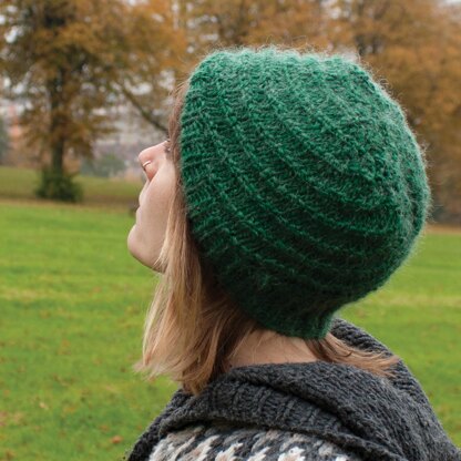 Corkscrew Beanie (Instructions to work flat)