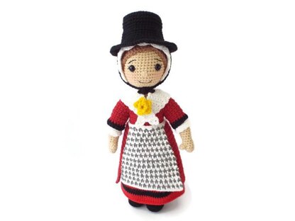 Gwen the Welsh doll - Wales Traditional Costume