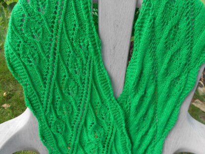 Leaning Leaf Infinity Scarf