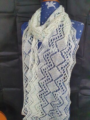 Diamond Lace Scarf