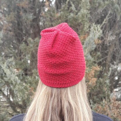 Crossed-seams hat