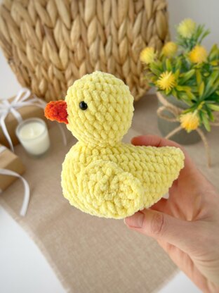 Crochet duck plush pattern amigurumi toy