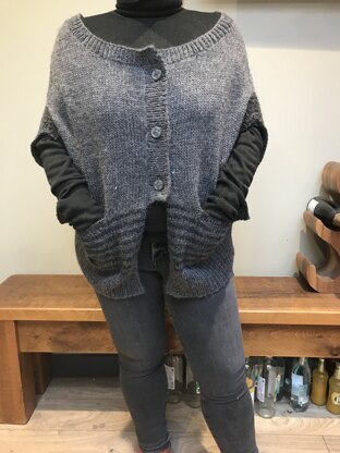 Lovely ladies cardie/shrug