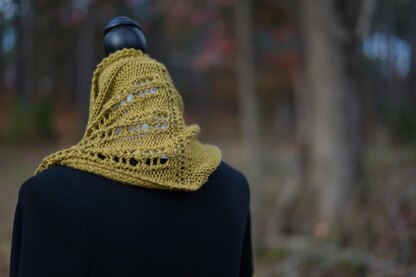 Helenental Cowl (Knit)