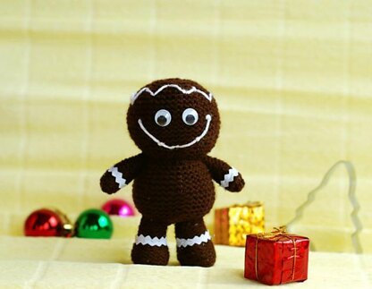 Gingerbread man - pdf knitting pattern. Christmas Ornament