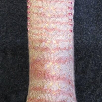 Making Tracks Socks - knitting pattern