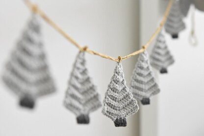 Christmas tree garland