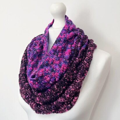 Festival Fusion Cowl