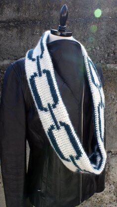 Infinity Chain Scarf