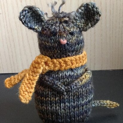Schnicklefritz the Mouse - knitting pattern
