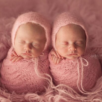 #92 Newborn dainty blossom bonnet