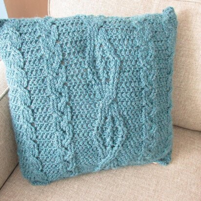 Cabled Pillowcase