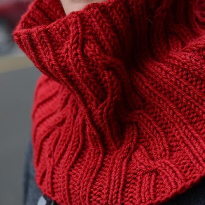 Cosmopolitan Cowl