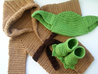 Baby Yoda Hat, Robe and Booties Outfit