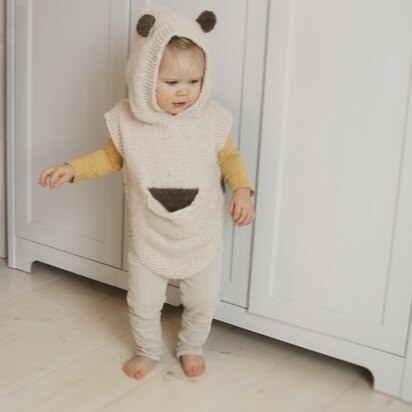 Sören bear cub poncho