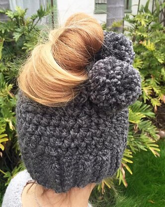 Messy Bun Beanie - Crestlynn Hat