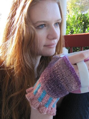 Elinor Fingerless Gloves