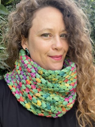 Max Volume Granny Stitch Cowl (US Terminology)