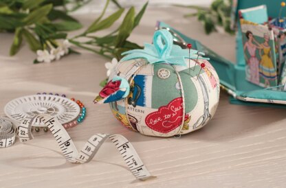 Hobbygift Sew Retro Large Tomato Pincushion