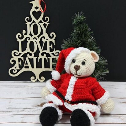 269- Santa Outfit & Bear Crochet Pattern #269