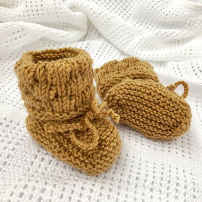 Bubble Stitch Booties