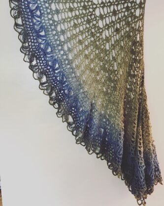 Cassandra Shawl