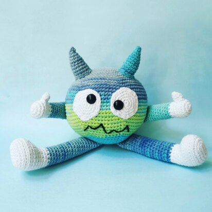 SpaceShip in Lion Brand Wool Ease - M22264WE - Downloadable PDF