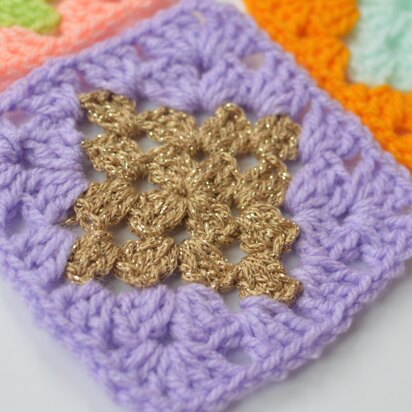 Diamond granny Square