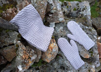 Faern DK Cowls and Mittens crochet