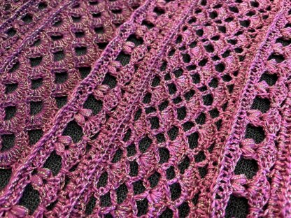 Triangular Scarf "Dryope"