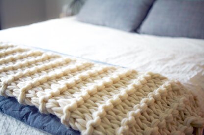 Arm Knit Chunky Garter Stitch Blanket