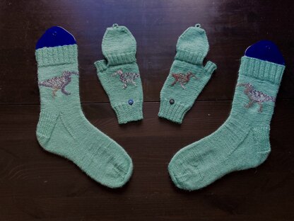 Curlew socks & mitts