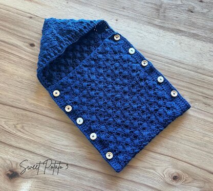 Woven Shells Hooded Cocoon